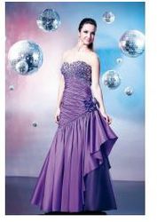 Grab your Authentic Chinese dress only from Idreammart.com